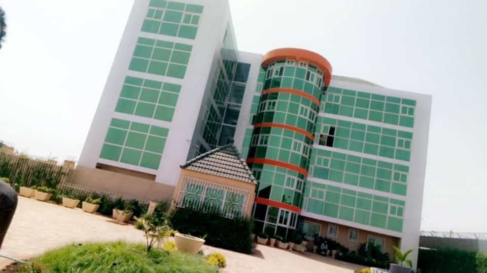 Hotel Univers 3 Aeroport Luxe Niamey Eksteriør billede