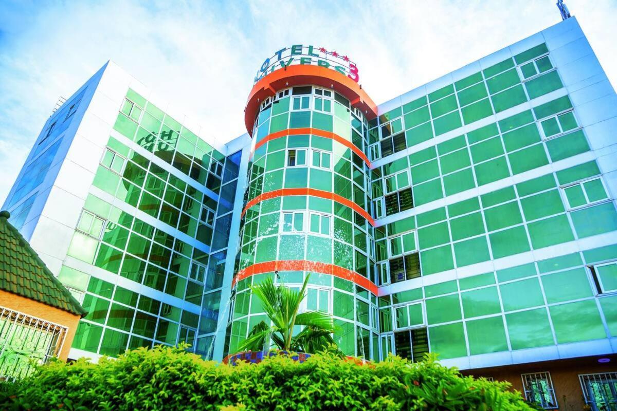 Hotel Univers 3 Aeroport Luxe Niamey Eksteriør billede